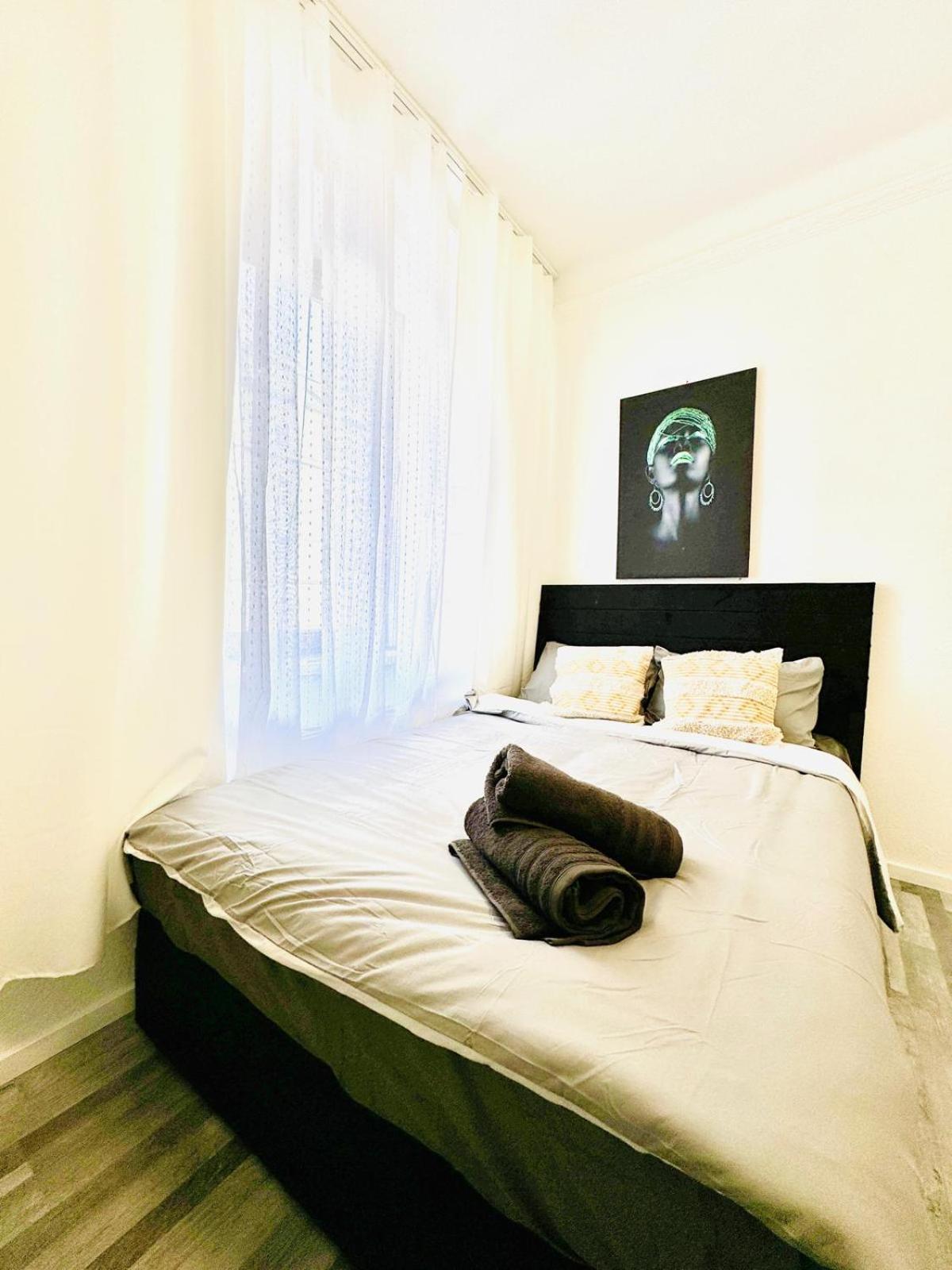 Affordable 4br Shared Apartment, 10 Min To Fac Platz Apartment