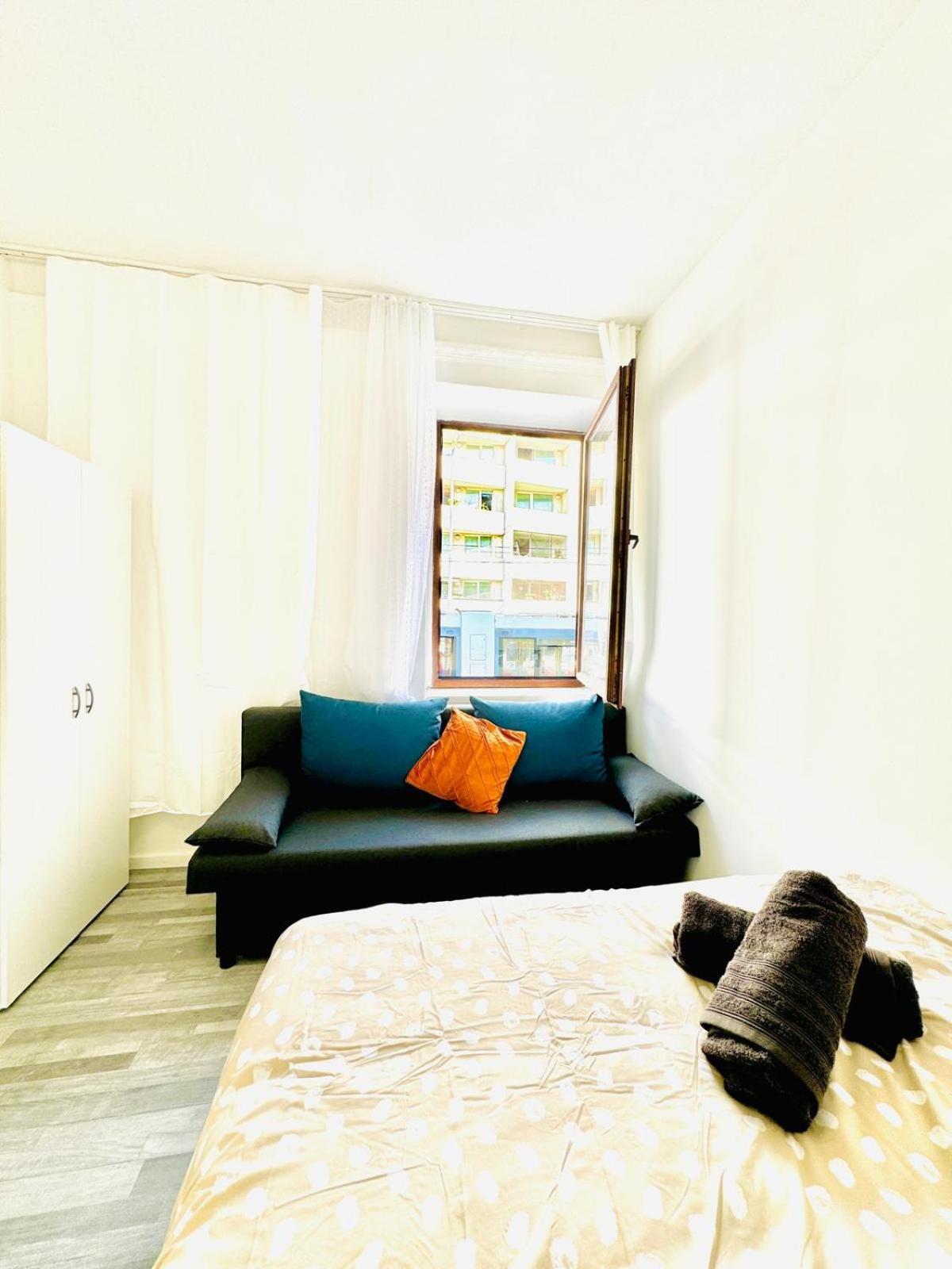 Affordable 4br Shared Apartment, 10 Min To Fac Platz Appartement *