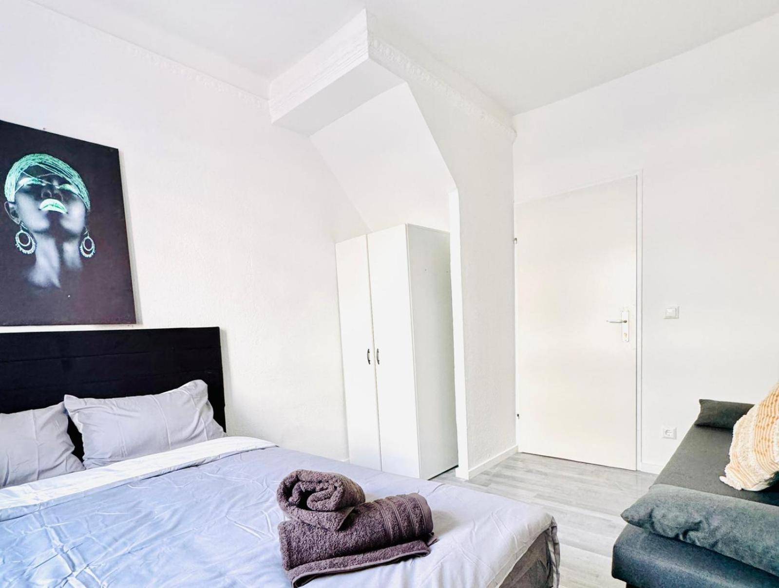 Affordable 4br Shared Apartment, 10 Min To Fac Platz Appartement *